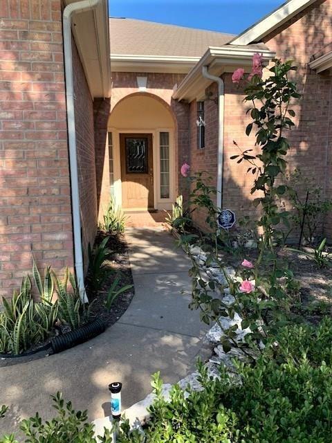 Foto del edificio - 8934 Westwillow Dr