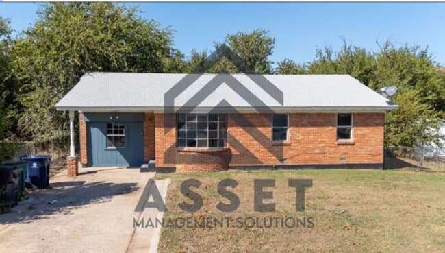 Building Photo - Charming 4 Bed 1 Bath Home in SE OKC