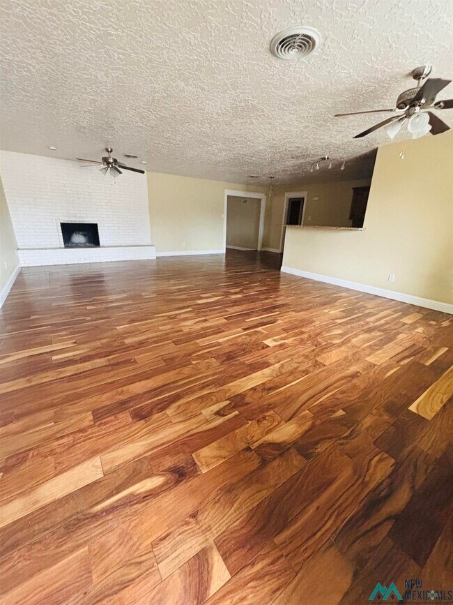 Foto del edificio - 1317 Stratford Ln