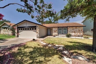 Building Photo - 11428 Bristle Oak Trail
