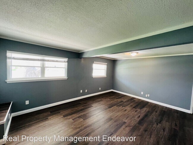 Building Photo - 3 br, 1.5 bath House - 501 Prince David Dr