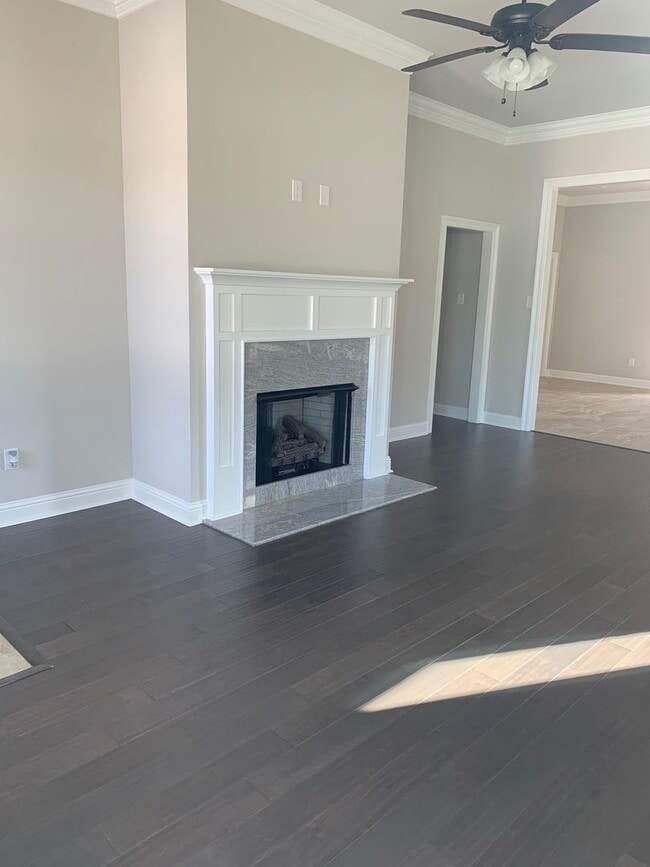 Building Photo - 9986 Ashby Ln