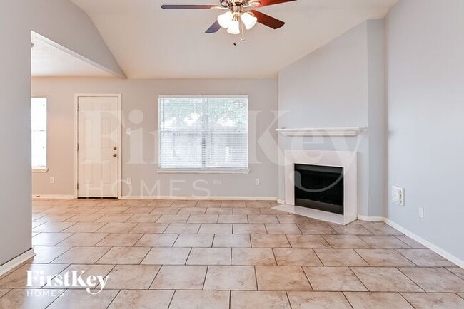 Building Photo - 28914 Stone Fox Dr