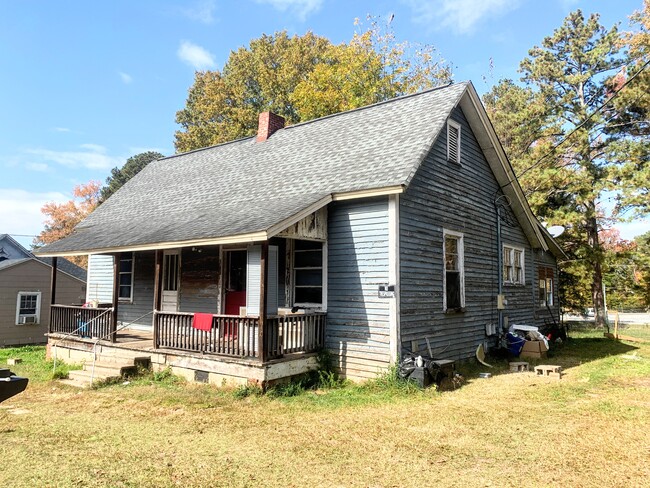 Building Photo - 1401 4th St