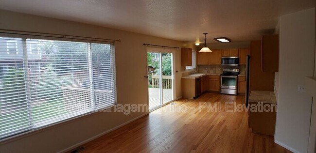 Building Photo - 761 Chadwick Cir