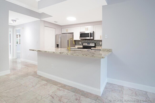 Foto del edificio - 5860 W Sample Rd