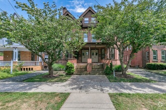 Building Photo - 127 Dwight St