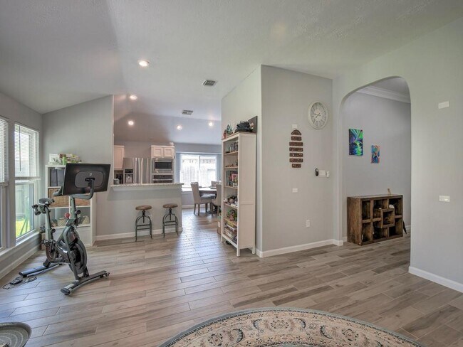 Foto del edificio - 6111 Caroline Green Ct