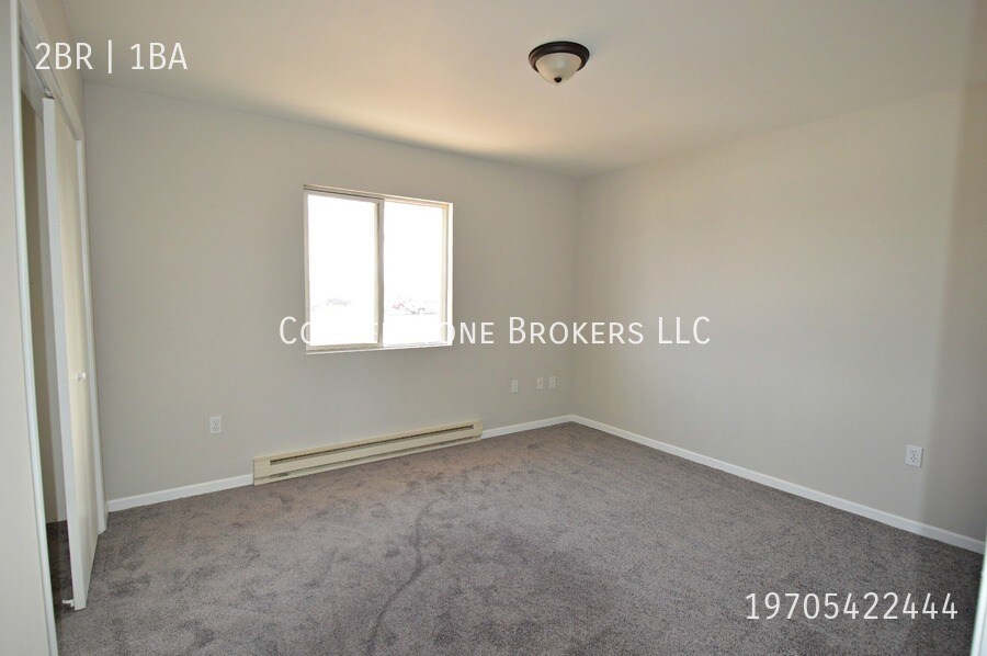 Building Photo - 219 Applewood Ct