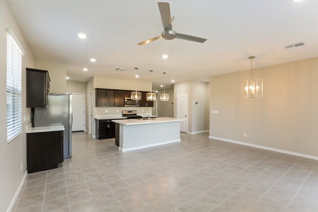 Foto del edificio - 4720 S 69th Ave