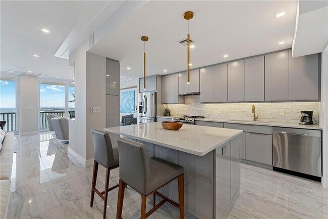 Foto del edificio - 2200 S Ocean Ln