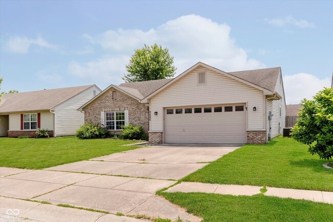 Building Photo - 9645 Claymore Dr