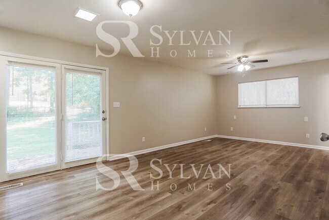 Building Photo - Carve Out a Great Life Here!