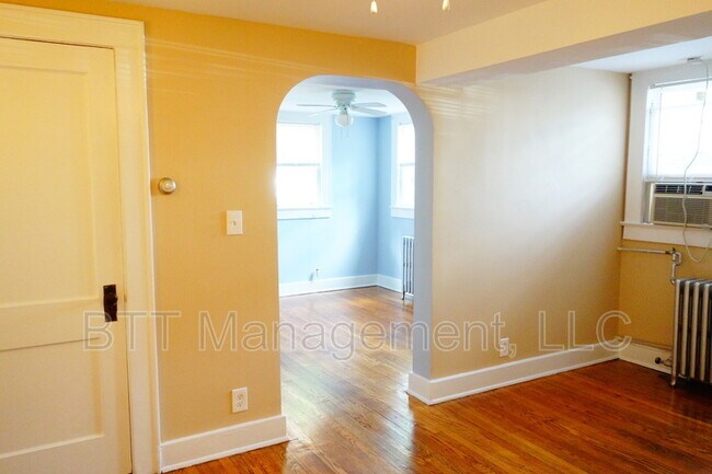 Building Photo - 8201 Flower Ave
