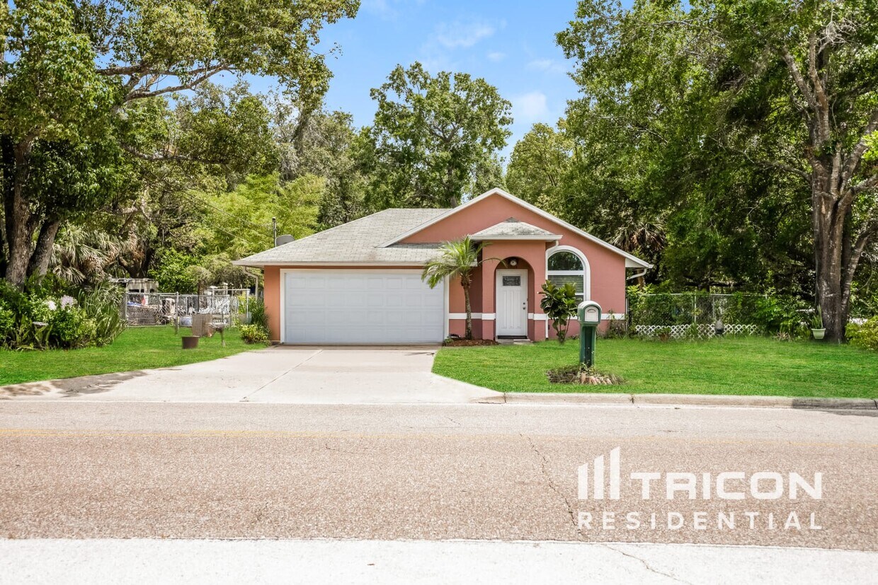Foto principal - 1804 Bates Ave