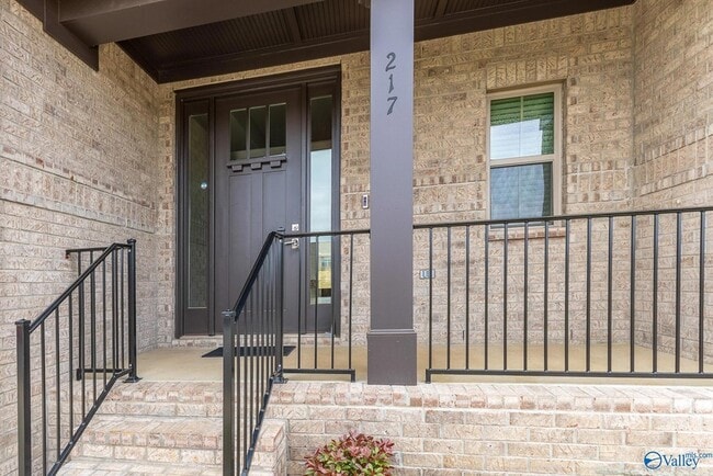 Building Photo - 217 John Clift Cir
