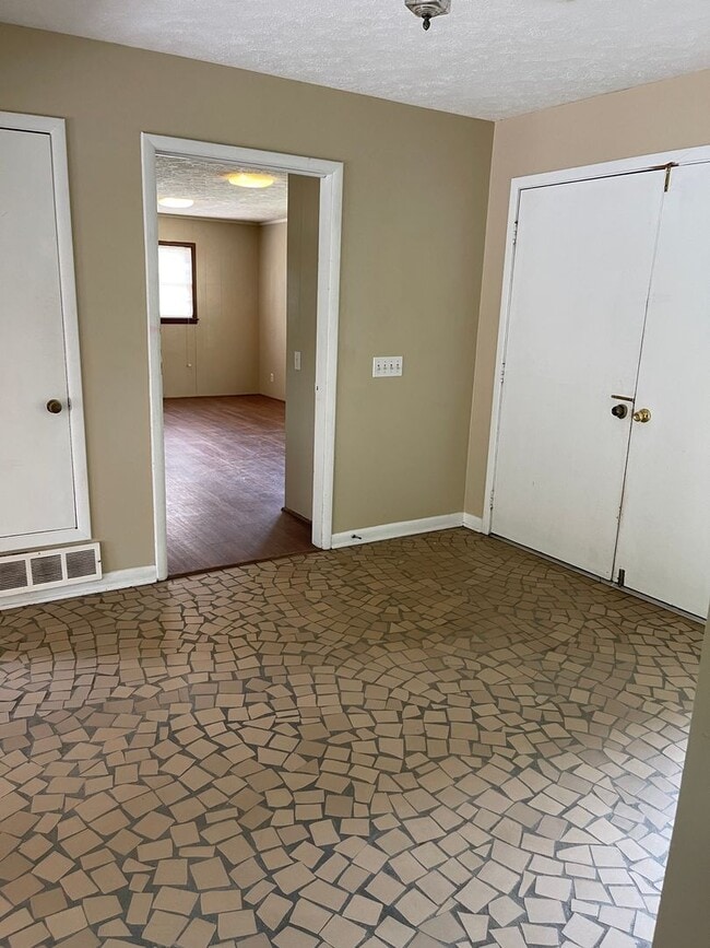 Photo - Glenn Ave Home