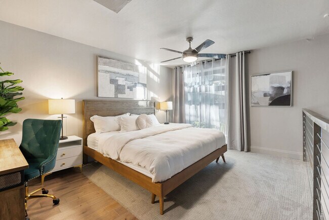 Building Photo - 6011 Gaston Ave