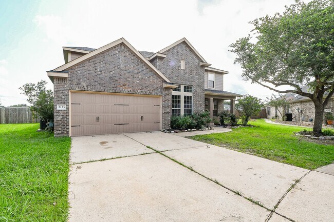 Foto del edificio - 2123 Witham Park Ln