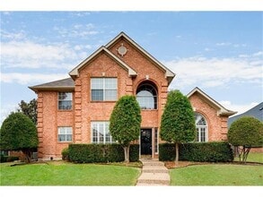 Building Photo - 2621 Pine Springs Dr