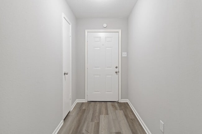 Building Photo - 125 Bastrop St