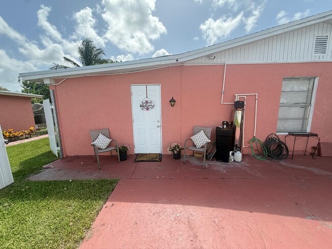 Building Photo - 15830 SW 304th St