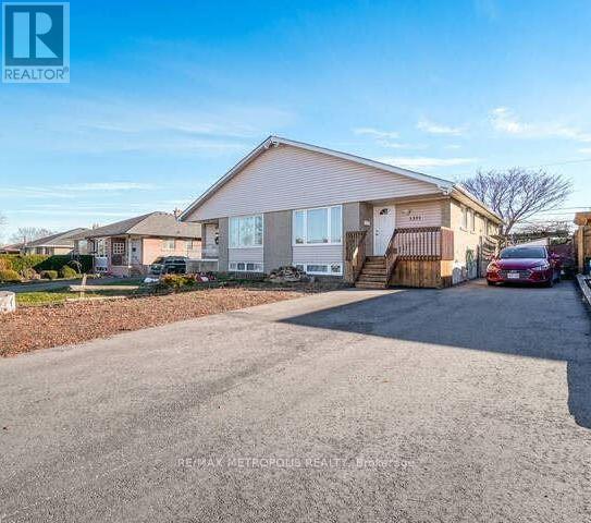 Building Photo - 1391 Garvolin Ave