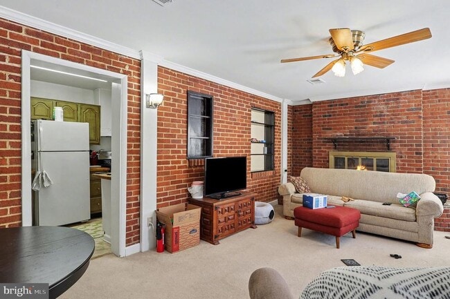 Building Photo - 1828 Olmstead Dr