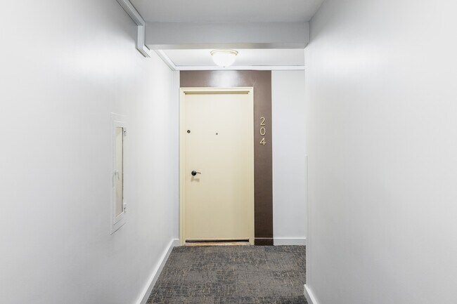 Photo - 3901 Tunlaw Rd NW (Washington, DC) Apartment