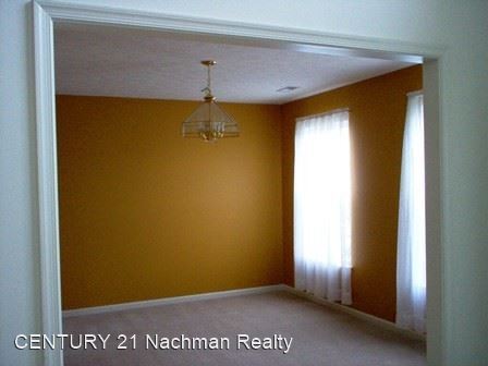 Building Photo - 4 br, 2.5 bath House - 4605 Sir Gilbert Loop