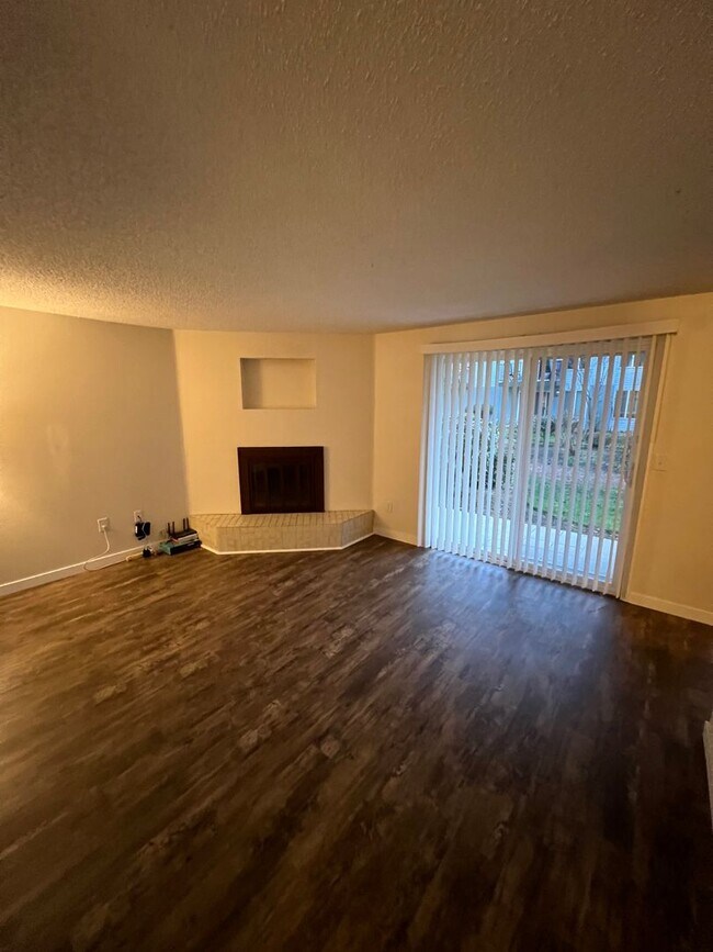 Foto del edificio - Cozy 2 Bedroom Condo in Kent!