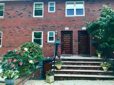 Main entrance - 354 W 259th St