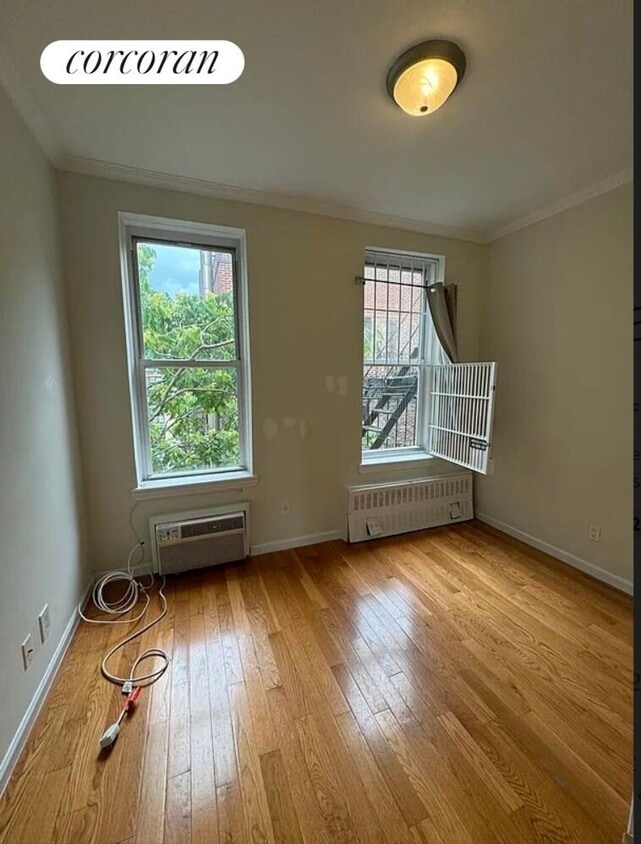 Building Photo - 235 E 27th St