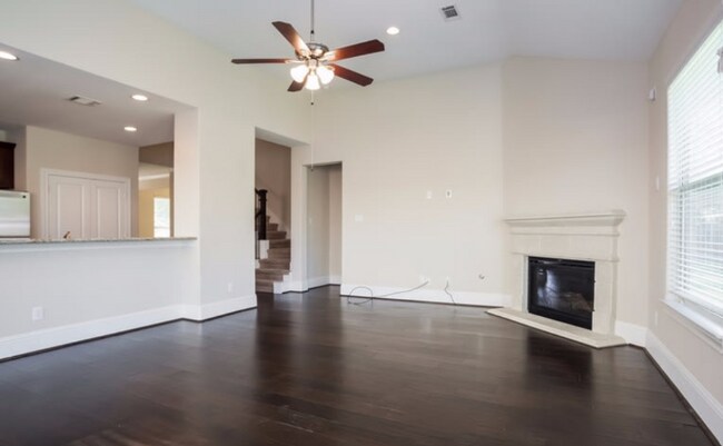 Foto del edificio - 2310-4thJamison Jamison Pine Dr