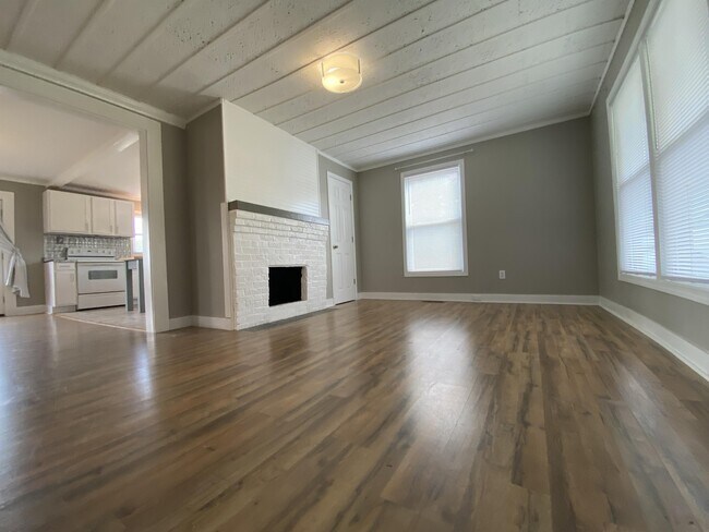 Foto del edificio - 4515 Johnson Bridge Rd