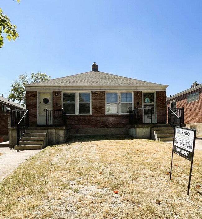Building Photo - 4938 Fyler Ave