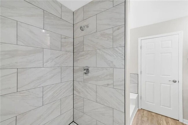 Building Photo - 1288 Gates Cir SE