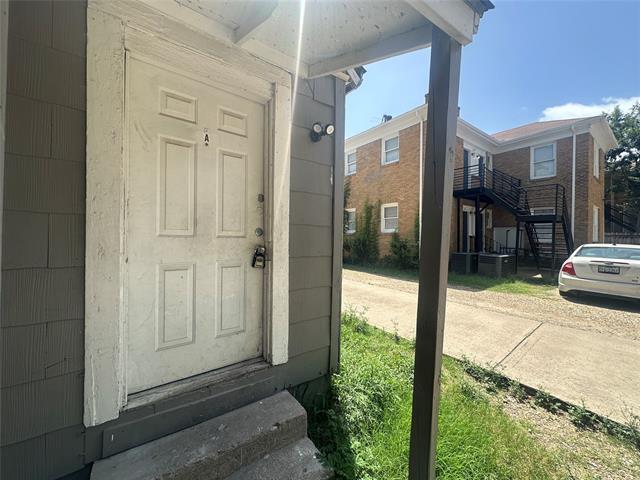 Foto del edificio - 819 N Marsalis Ave