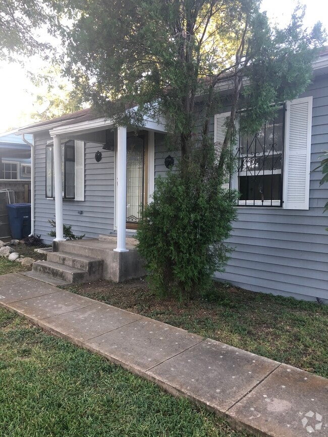 225 Monticello Ct
