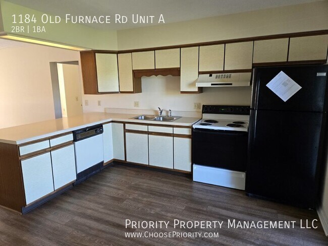 Building Photo - 2BR 1BA First Floor Apartment, Harrisonburg