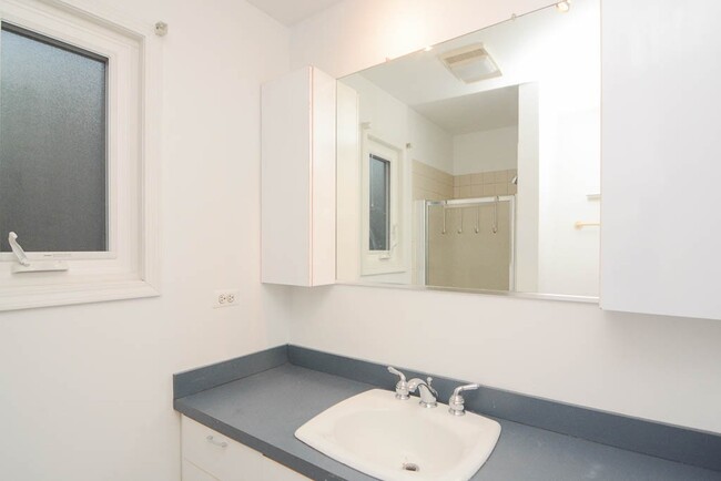Foto del edificio - 849 W Fletcher St