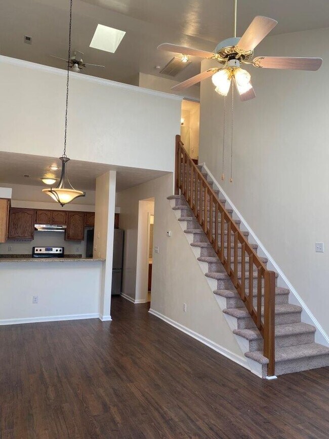 Building Photo - 110 Andover Court, Yorktown - Available NOW