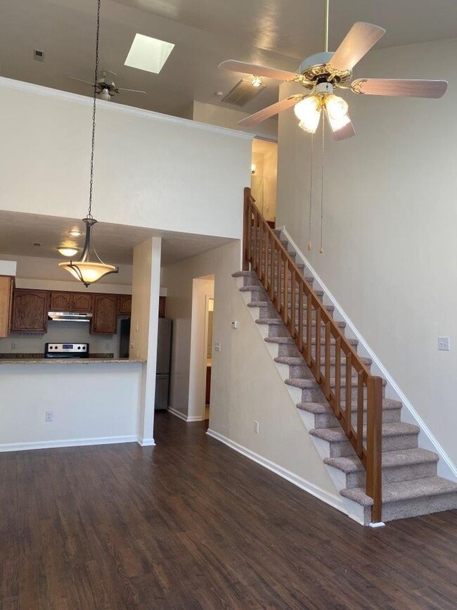 Foto del edificio - 110 Andover Court, Yorktown - Available NOW