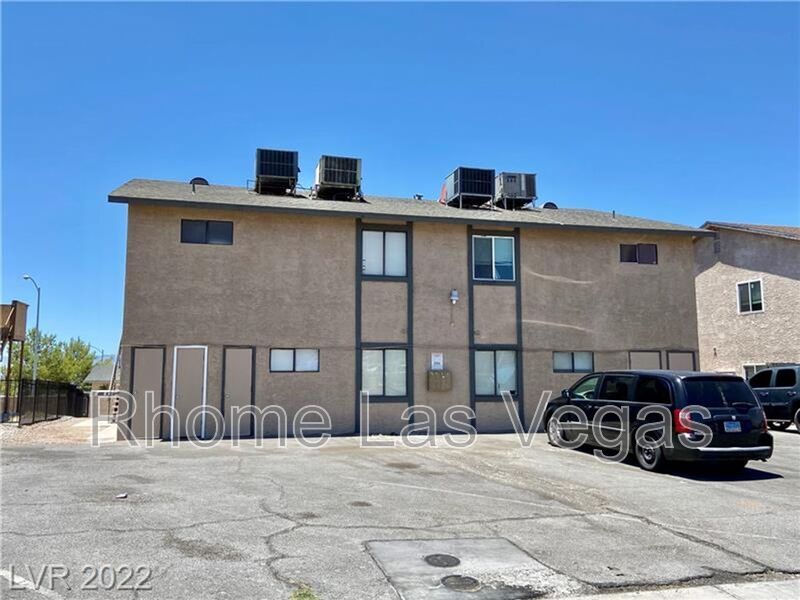 Building Photo - 2341 Exeter Dr