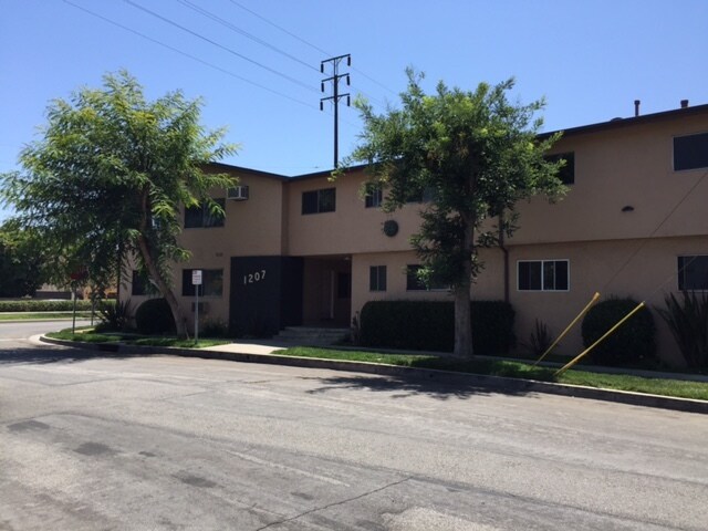 Foto del edificio - 1207 N Cordova St