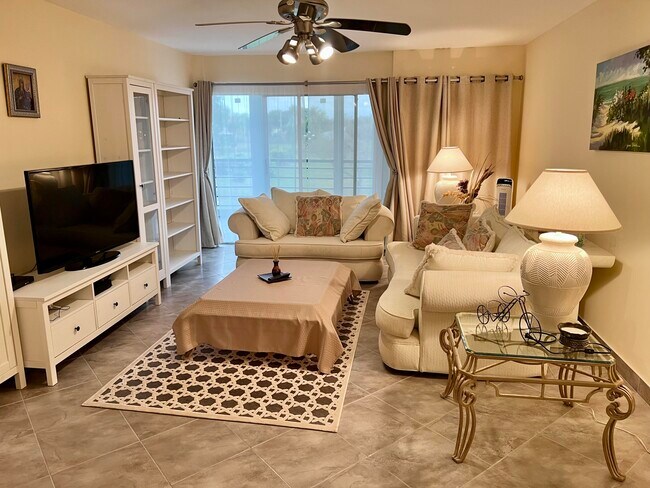 Foto del edificio - 23370 Carolwood Ln