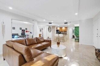 Building Photo - 3143 Clint Moore Rd