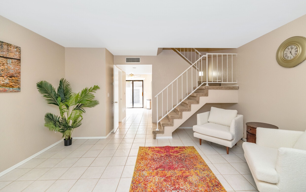 Family Room - 1of4 - 3491 N Arizona Ave