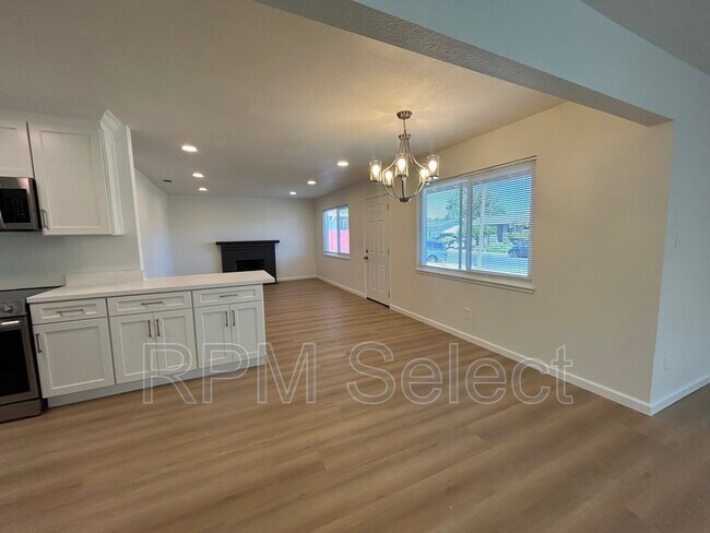 Foto del edificio - 1525 James St
