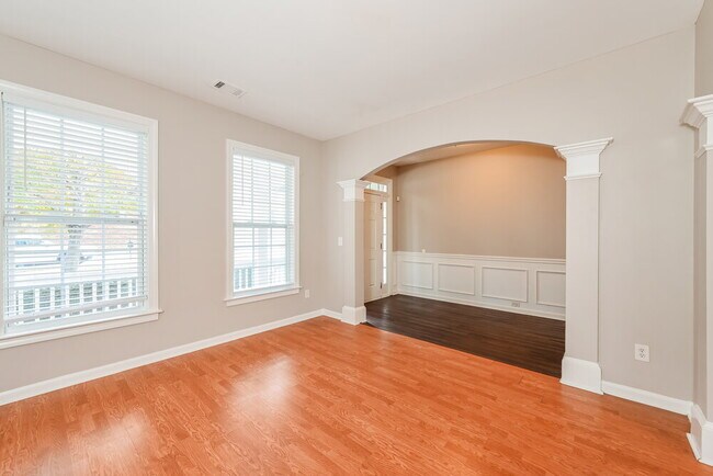 Foto del edificio - 1857 Preserve Creek Way